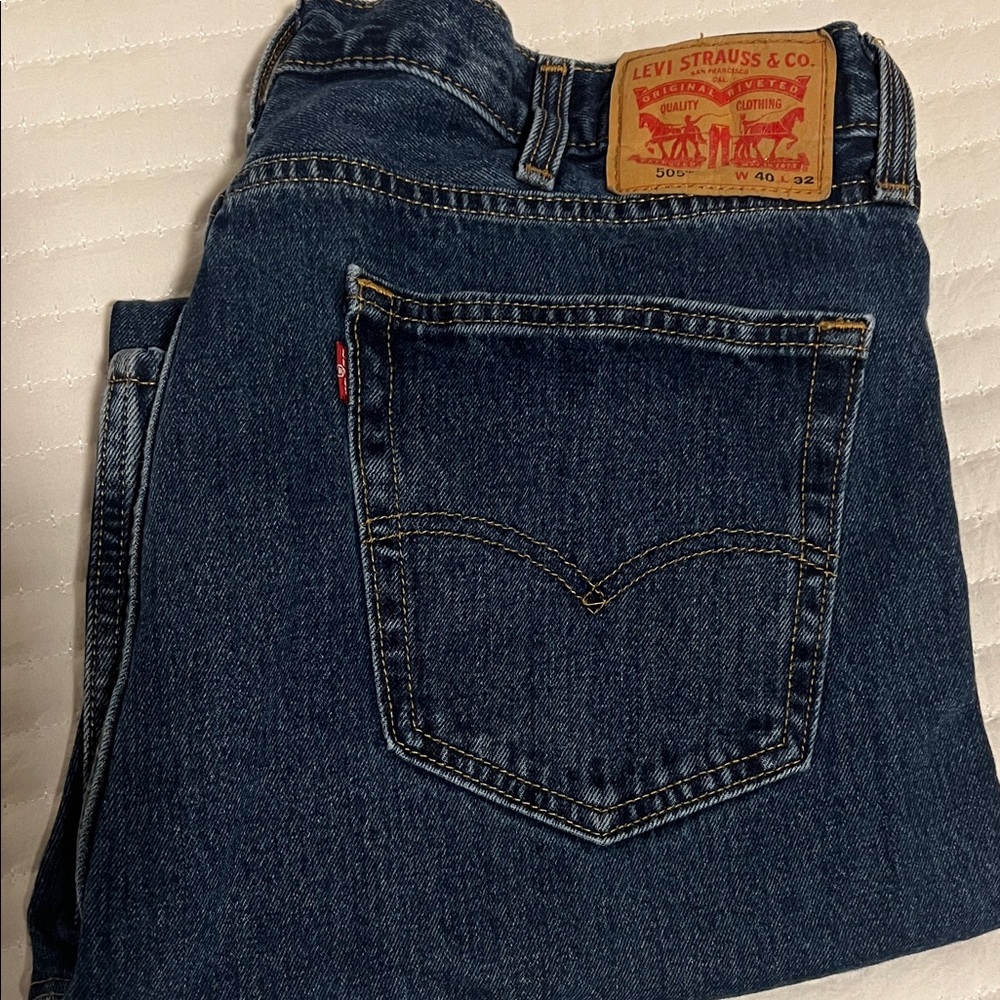 Levi's Men's Dark Blue Relaxed Jeans